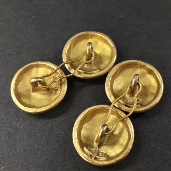 AUTH Chanel Vintage Cufflinks Set - Picture 2 of 3